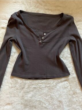 Brandy Melville Grey Ribbed Henley Long Sleeve Top